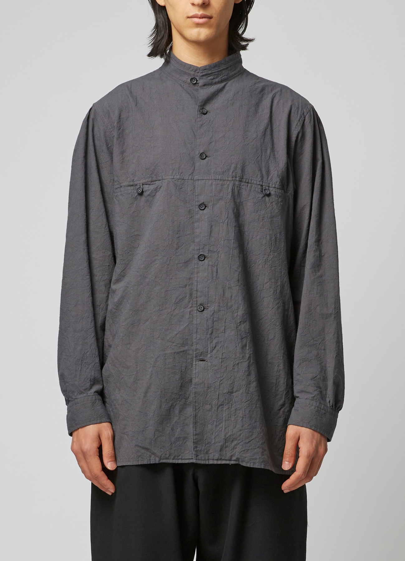 WRINKLED LAWN BLOUSE WITH YOKE POCKET AND STAND COLLAR