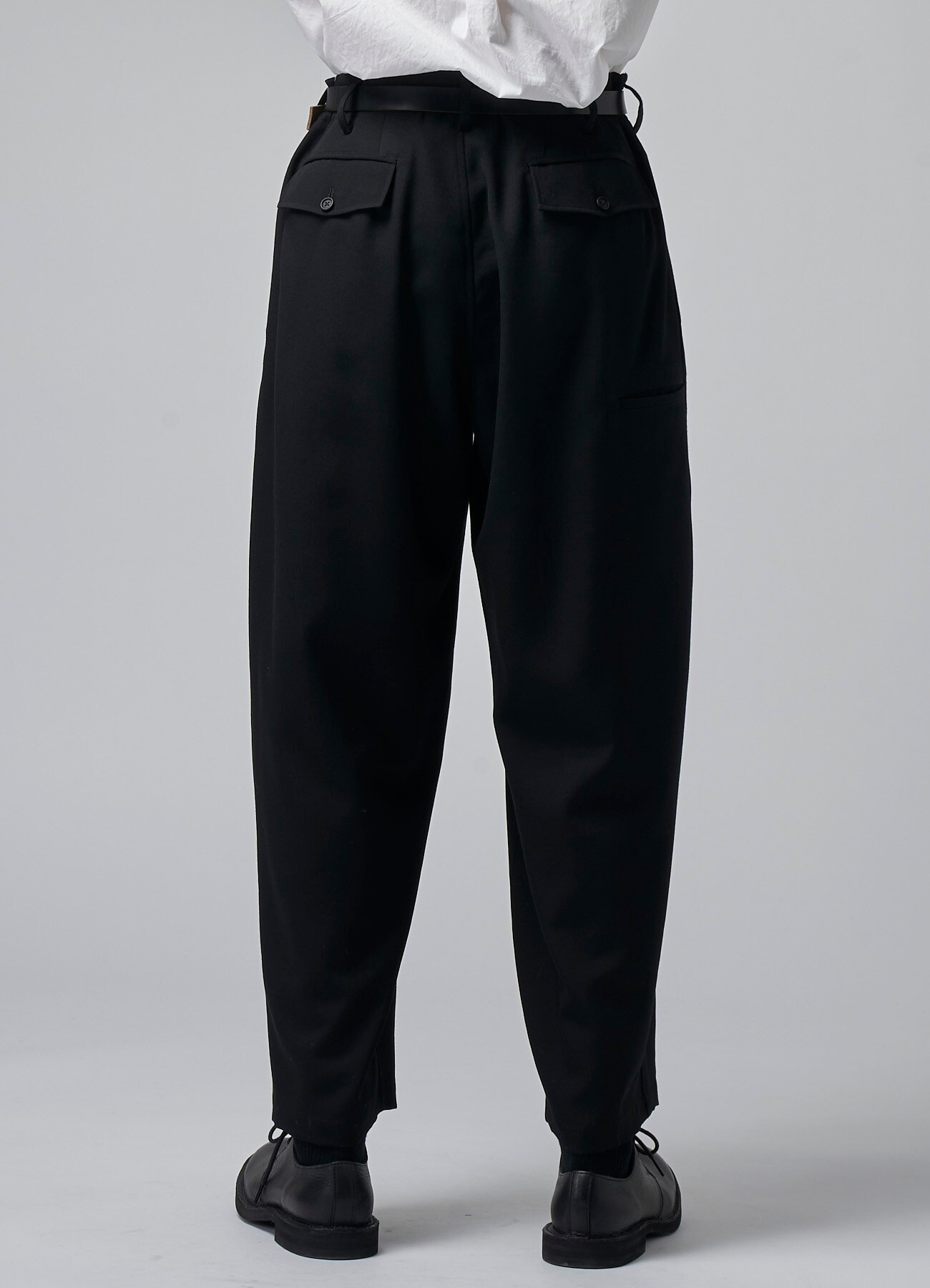 WOOL GABARDINE PLEATED PANTS WITH BACK FLAP POCKETS