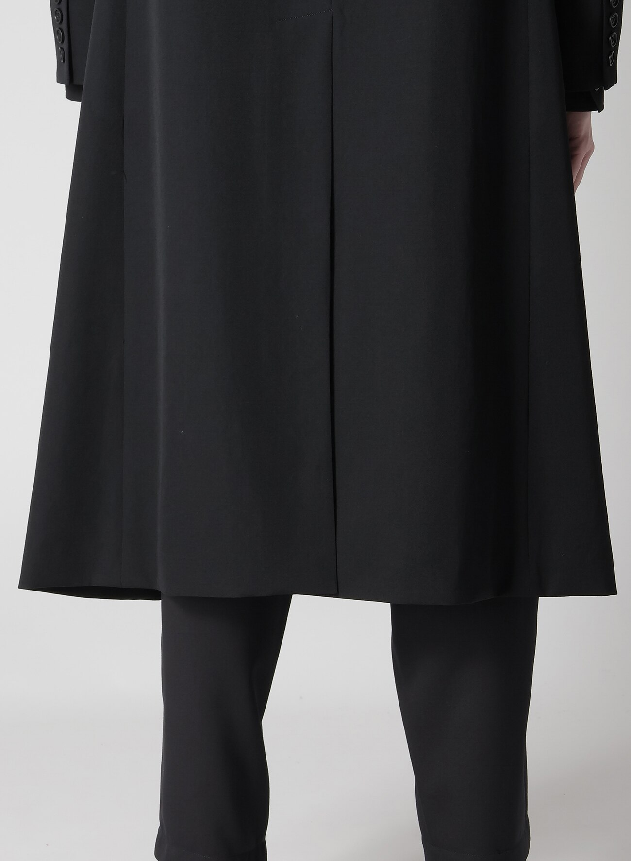 GABARDINE LAPEL BUCKLE TAB JACKET(XS Black): Y