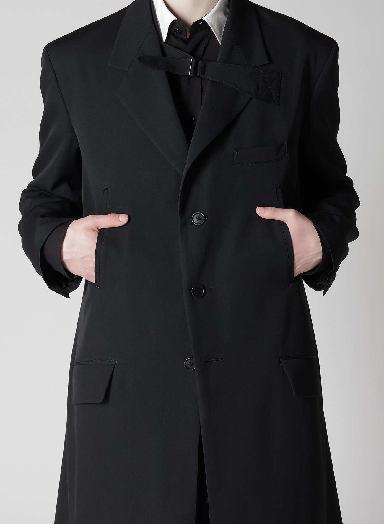 GABARDINE LAPEL BUCKLE TAB JACKET(XS Black): Y 