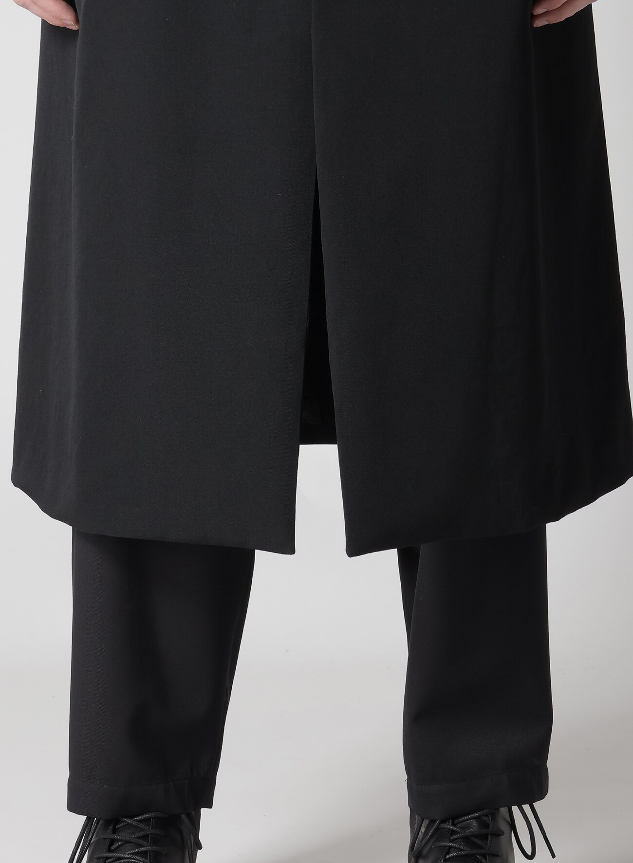 GABARDINE LAPEL BUCKLE TAB JACKET(XS Black): Y