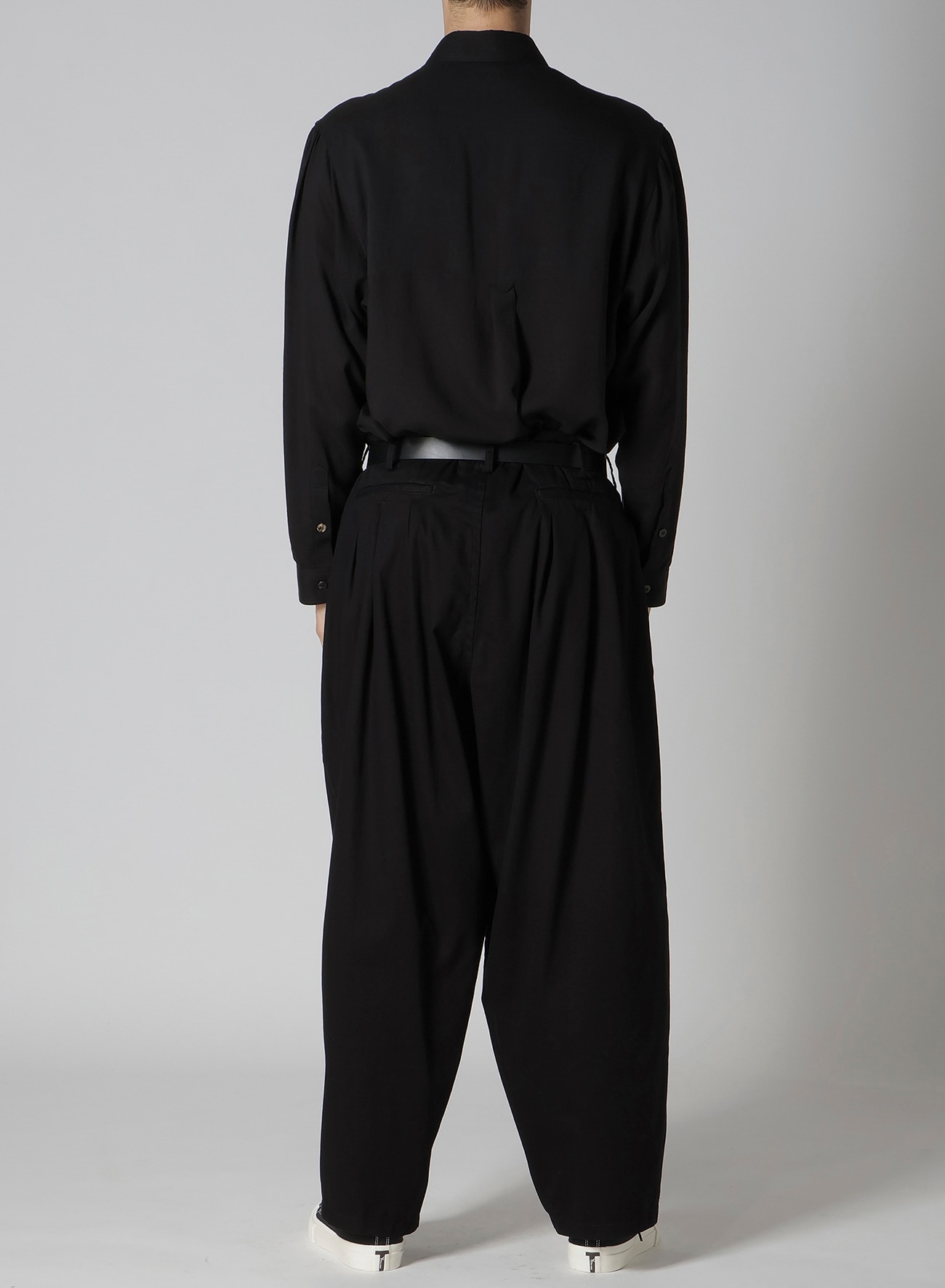 GARMENT DYED KATSURAGI PANTS WITH 12-TUCKS(S Black): Y's for men｜WILDSIDE  YOHJI YAMAMOTO [Official