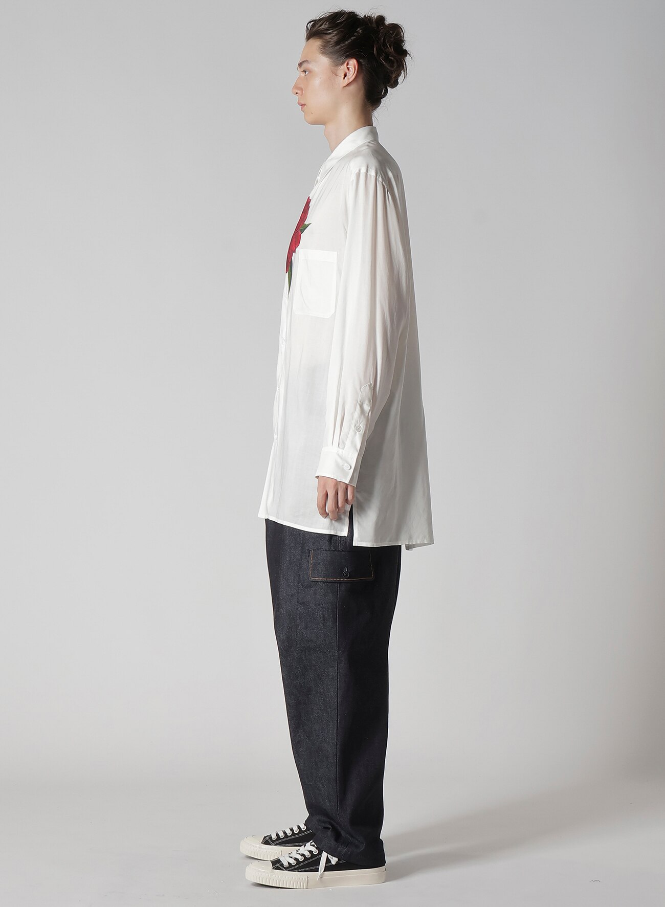 REGULAR COLLAR SHIRT WITH RED FLOWER PRINT_11