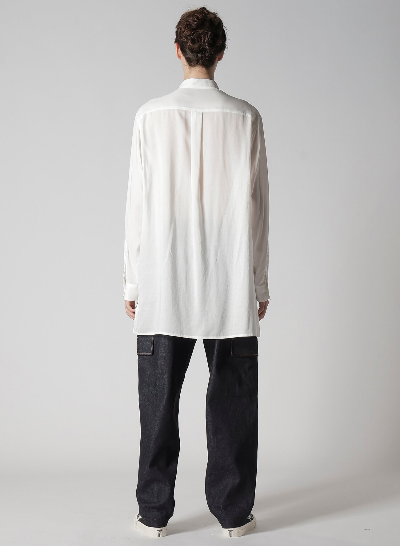 REGULAR COLLAR SHIRT WITH RED FLOWER PRINT_12