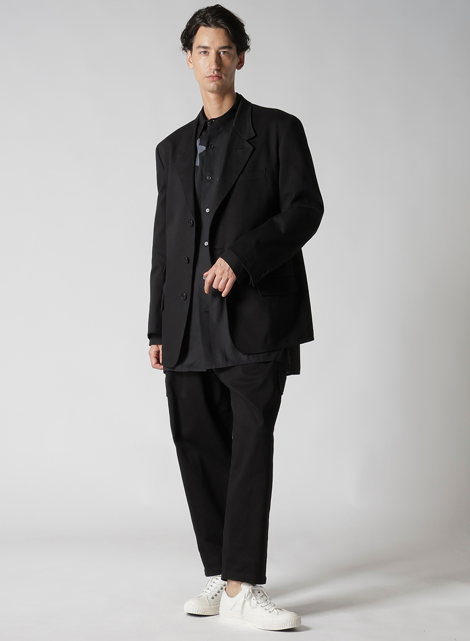 REGULAR COLLAR SHIRT WITH BLACK FLOWER PRINT_10