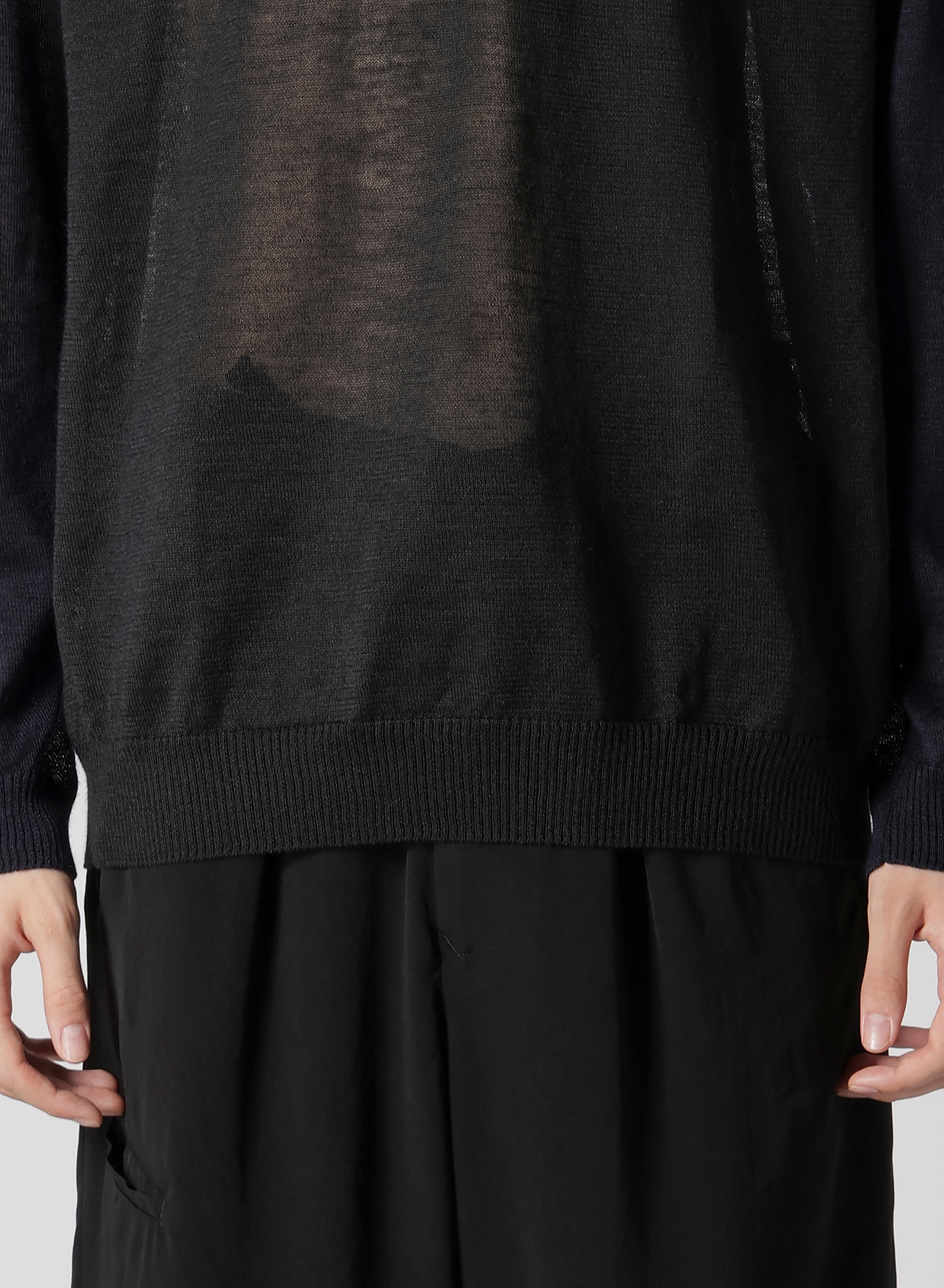 January 11, 10:00(JST) Release】12G KNIT CARDIGAN WITH LOGO_4