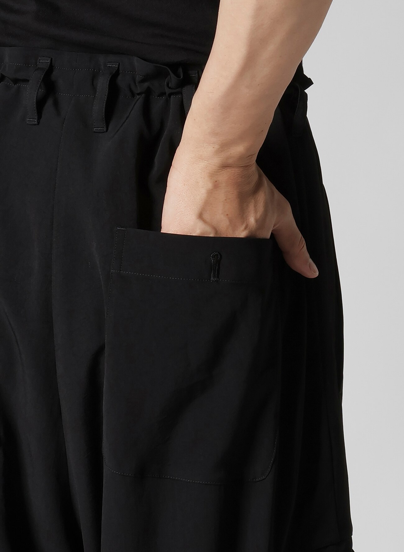 January 11, 10:00(JST) Release]TA TUXEDO PANTS WITH RIGHT AND LEFT LEG POCKETS_3