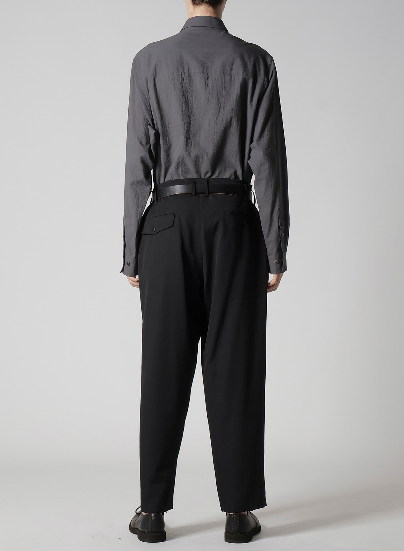 WOOL GABARDINE POCKET DETAIL PANTS_10