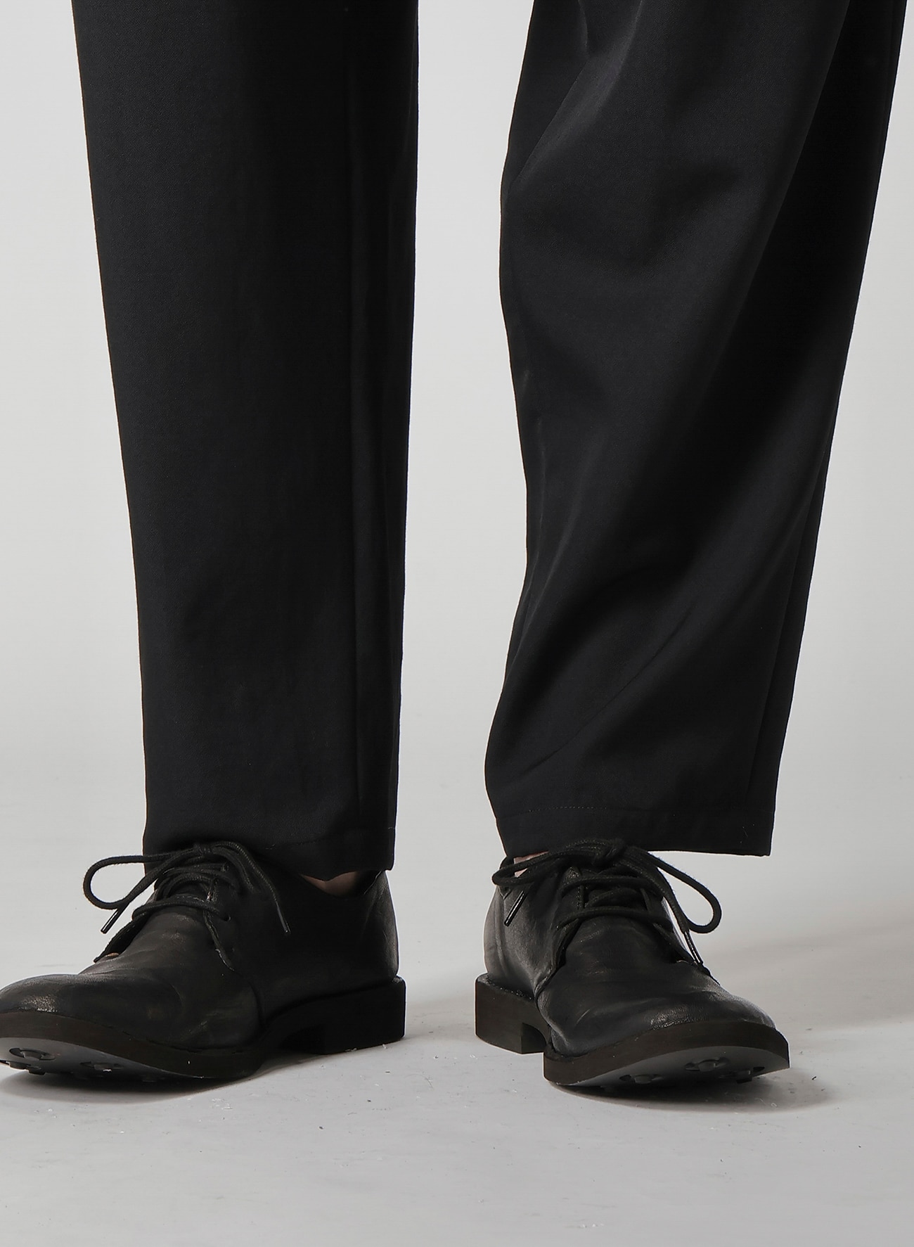 WOOL GABARDINE POCKET DETAIL PANTS_5