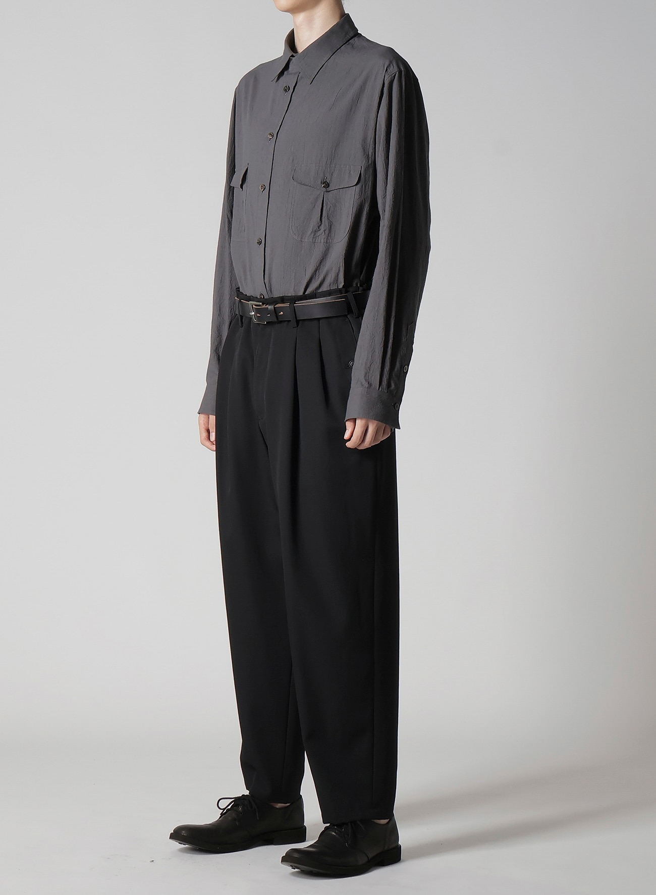 WOOL GABARDINE POCKET DETAIL PANTS_8