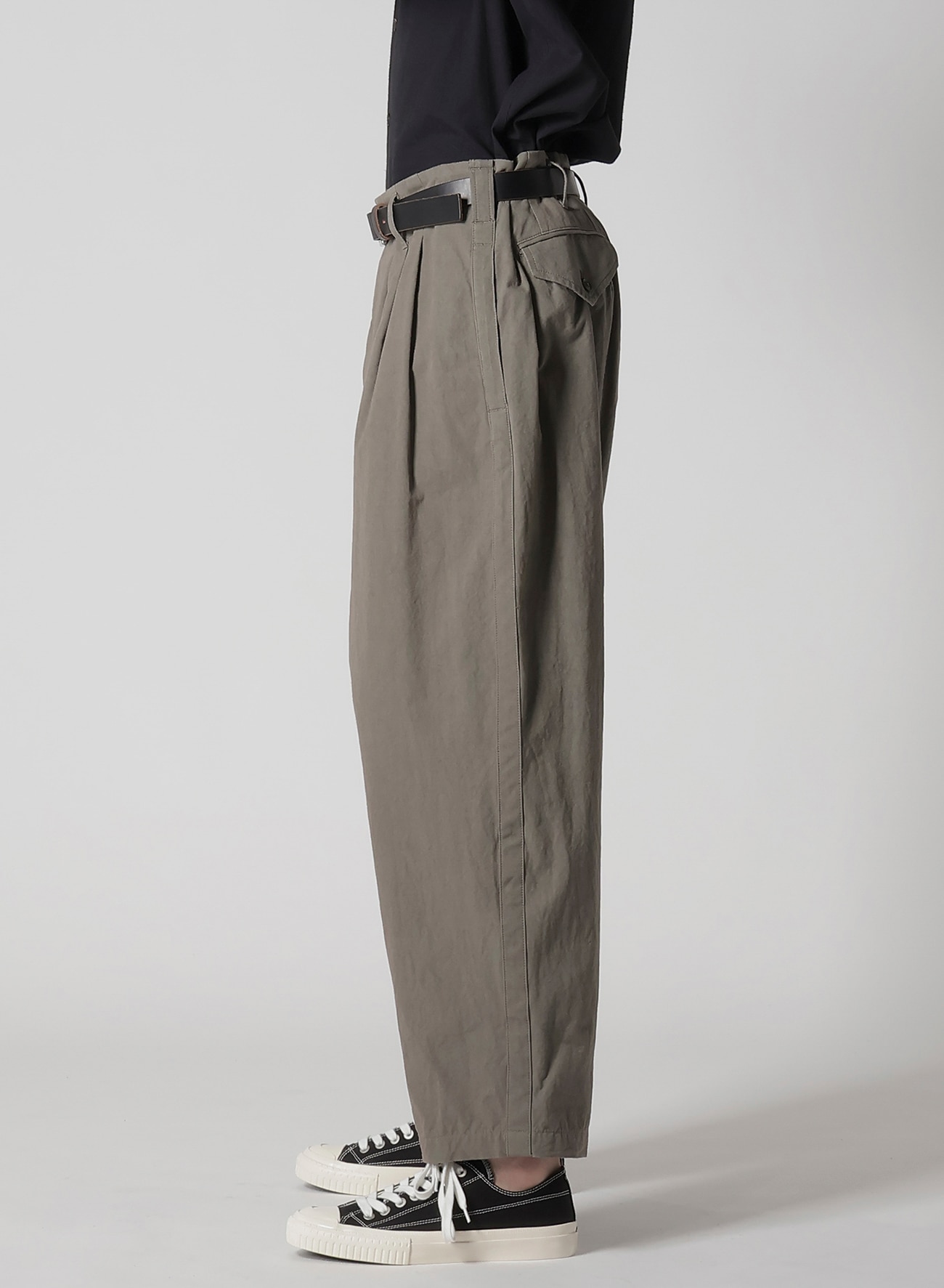 January 11, 10:00(JST) Release】COTTON POPLIN PANTS WITH SIDE TAPE DETAIL_9