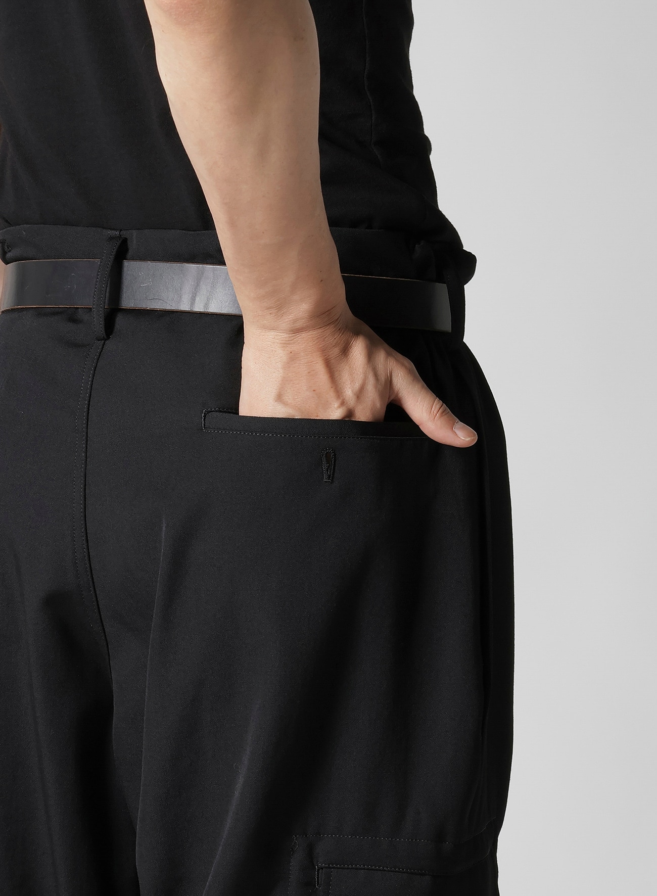 WOOL GABARDINE FLAP POCKET PANTS(M Black): Y's for men