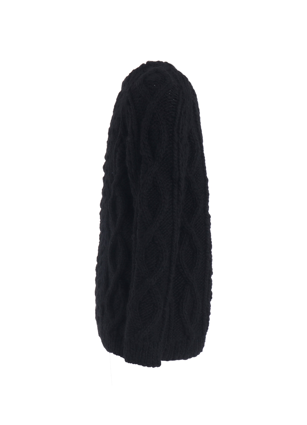 HAND-KNITTED ARAN KNIT_2