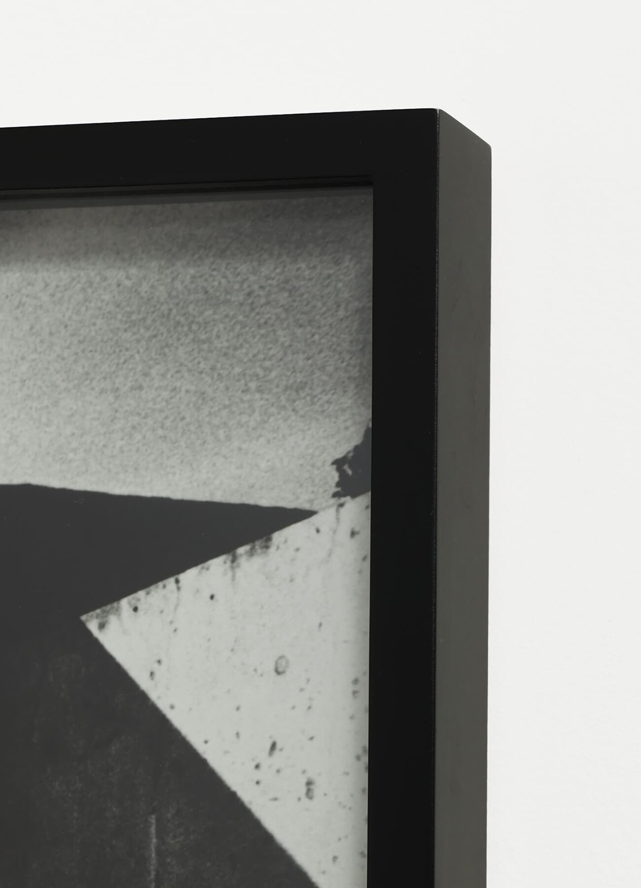 TAKAY "IN PRAISE OF SHADOW (HOMAGE TO TADAO ANDO)" 01_3