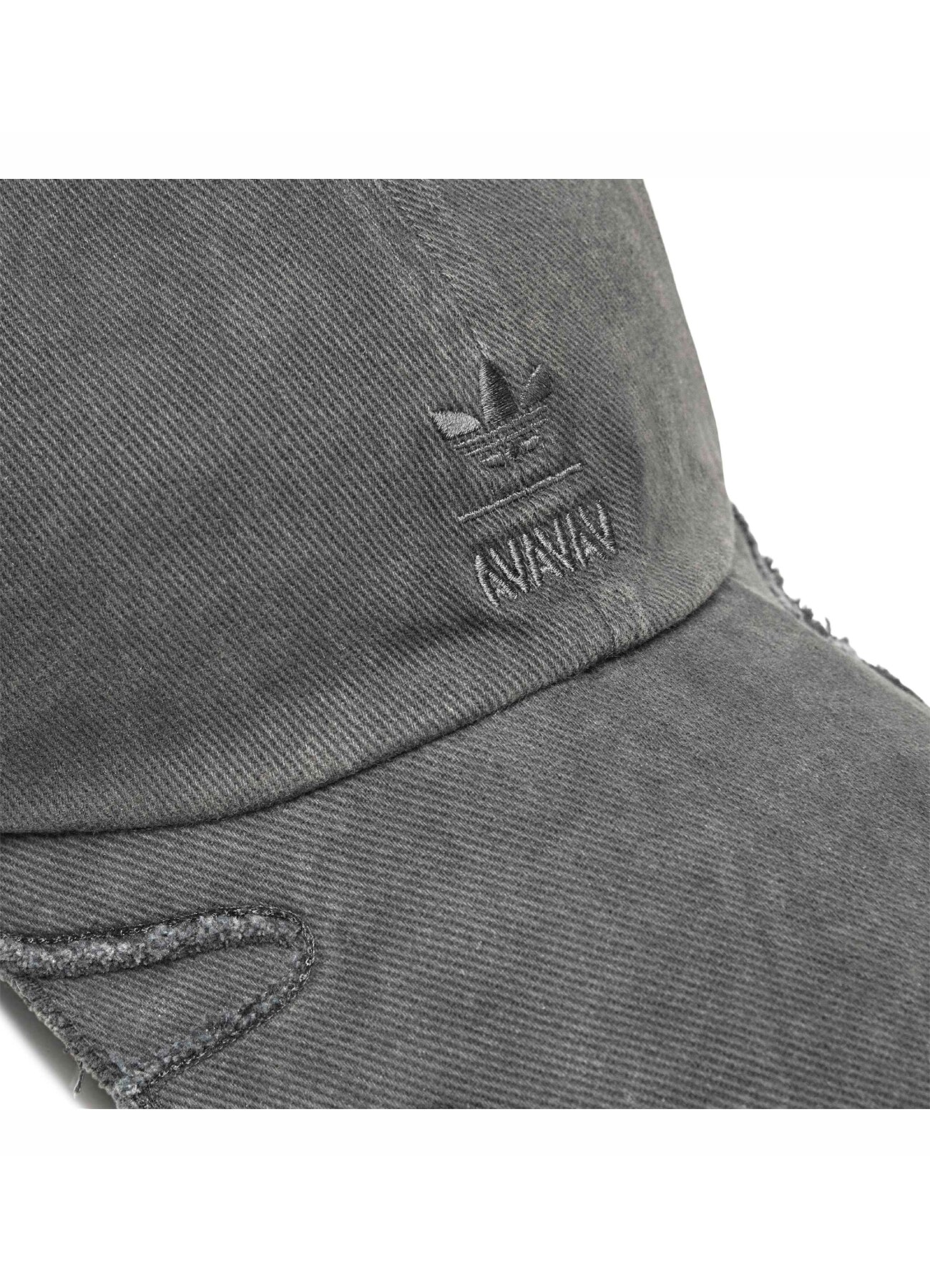 [22 May 10:00 JST release] AV Slashed Cap_5