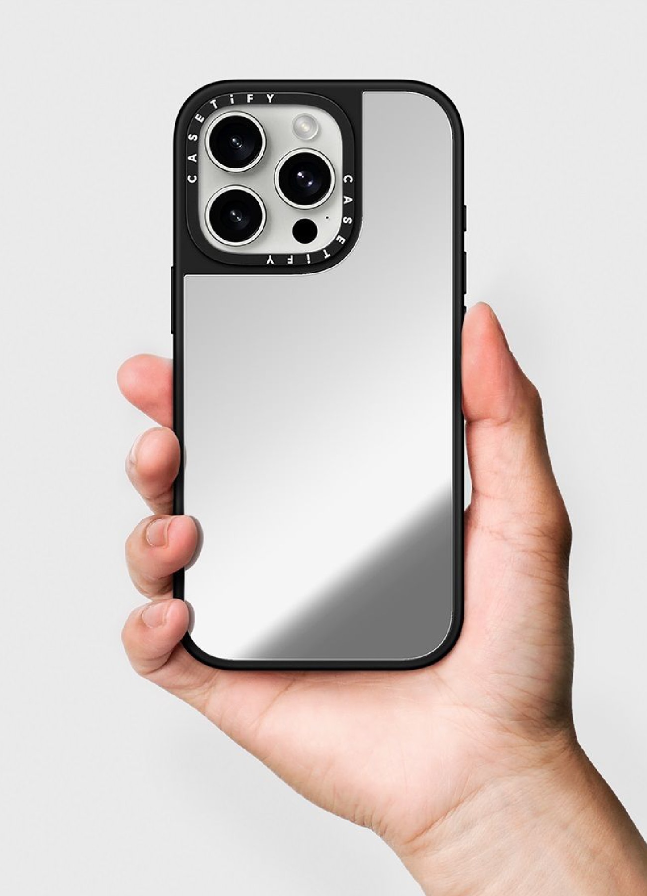 [10 Apr 17:00 JST release] WILDSIDE｜CASETiFY：Disney Special Edition Mickey Mouse & Gothic Flower Case (MagSafe Mirror)_4