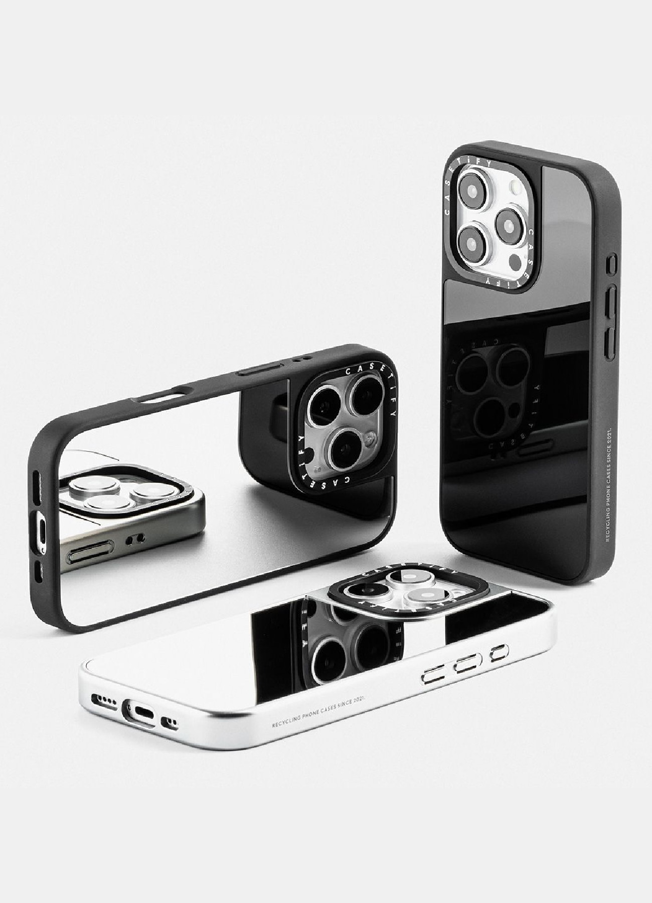 [10 Apr 17:00 JST release] WILDSIDE｜CASETiFY：Disney Special Edition Mickey Mouse & Gothic Flower Case (MagSafe Mirror)_5