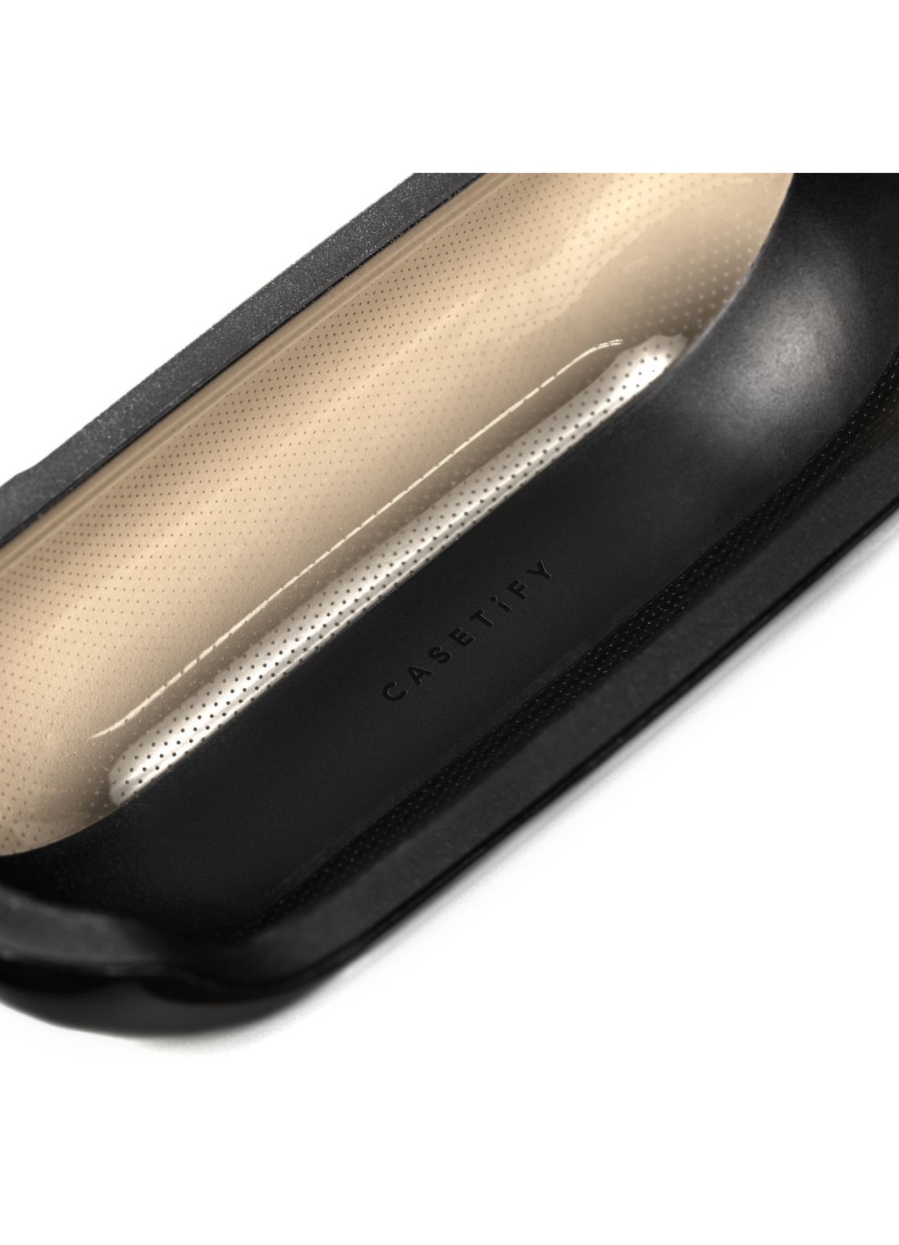 WILDSIDE｜CASETiFY：Disney Special Edition Mickey Mouse & Rose Earbuds Case (Impact Case)_4