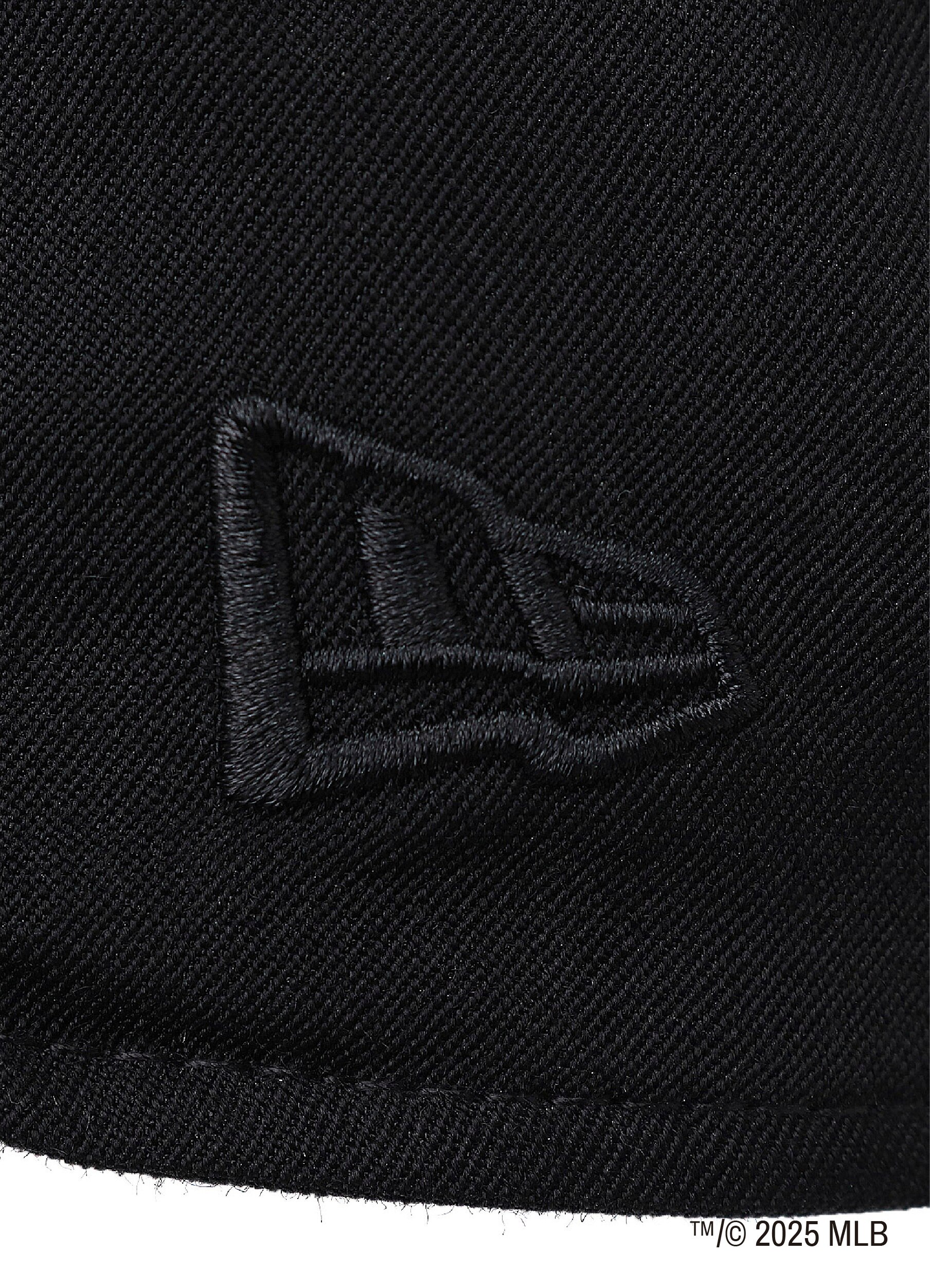 WILDSIDE×NEW ERA 9THIRTY Chicago White Sox BLACK GABARDINE CAP_7