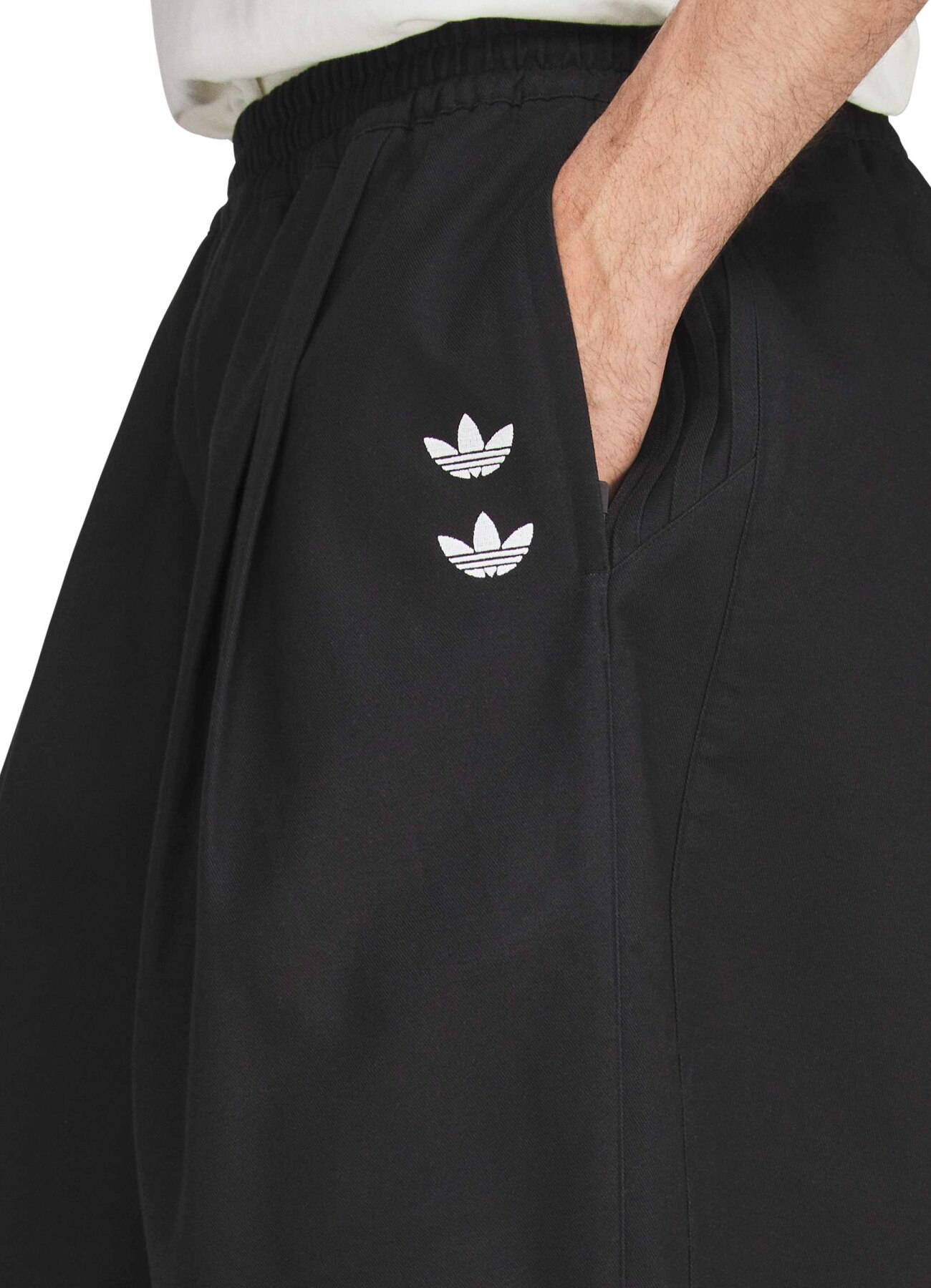 [10 June 10:00 JST release] WC LONG TWILL SHORT_8