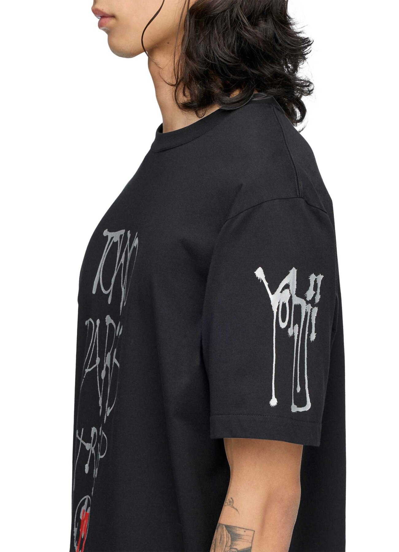 [8 Aug 12:00 JST release] Y-3 CHITO CITY GRAPHIC SHORT SLEEVE TEE_9
