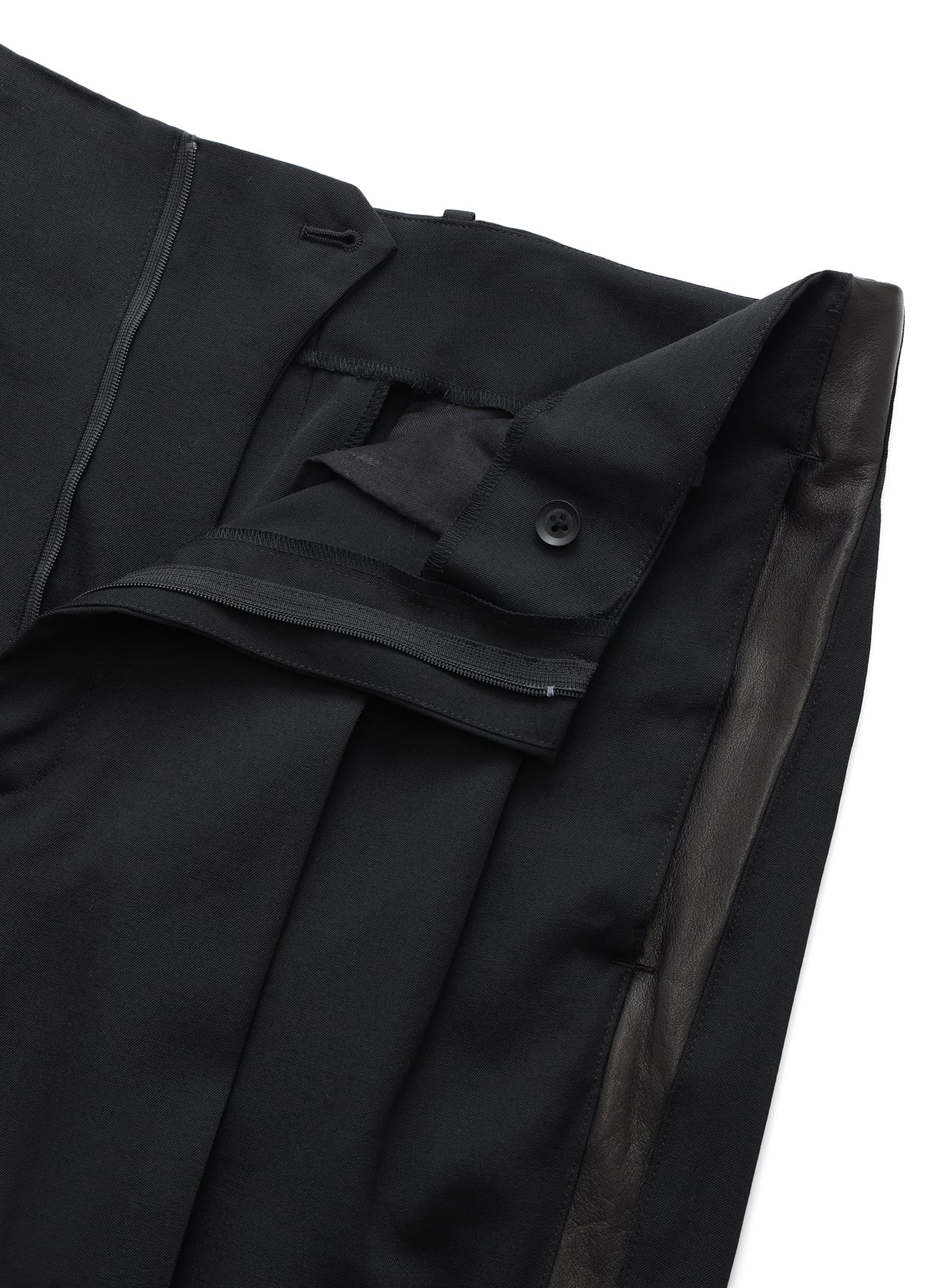 WILDSIDE × stein BELTLESS WIDE TAPERED TROUSERS(S BLACK): stein｜WILDSIDE  YOHJI YAMAMOTO [Official