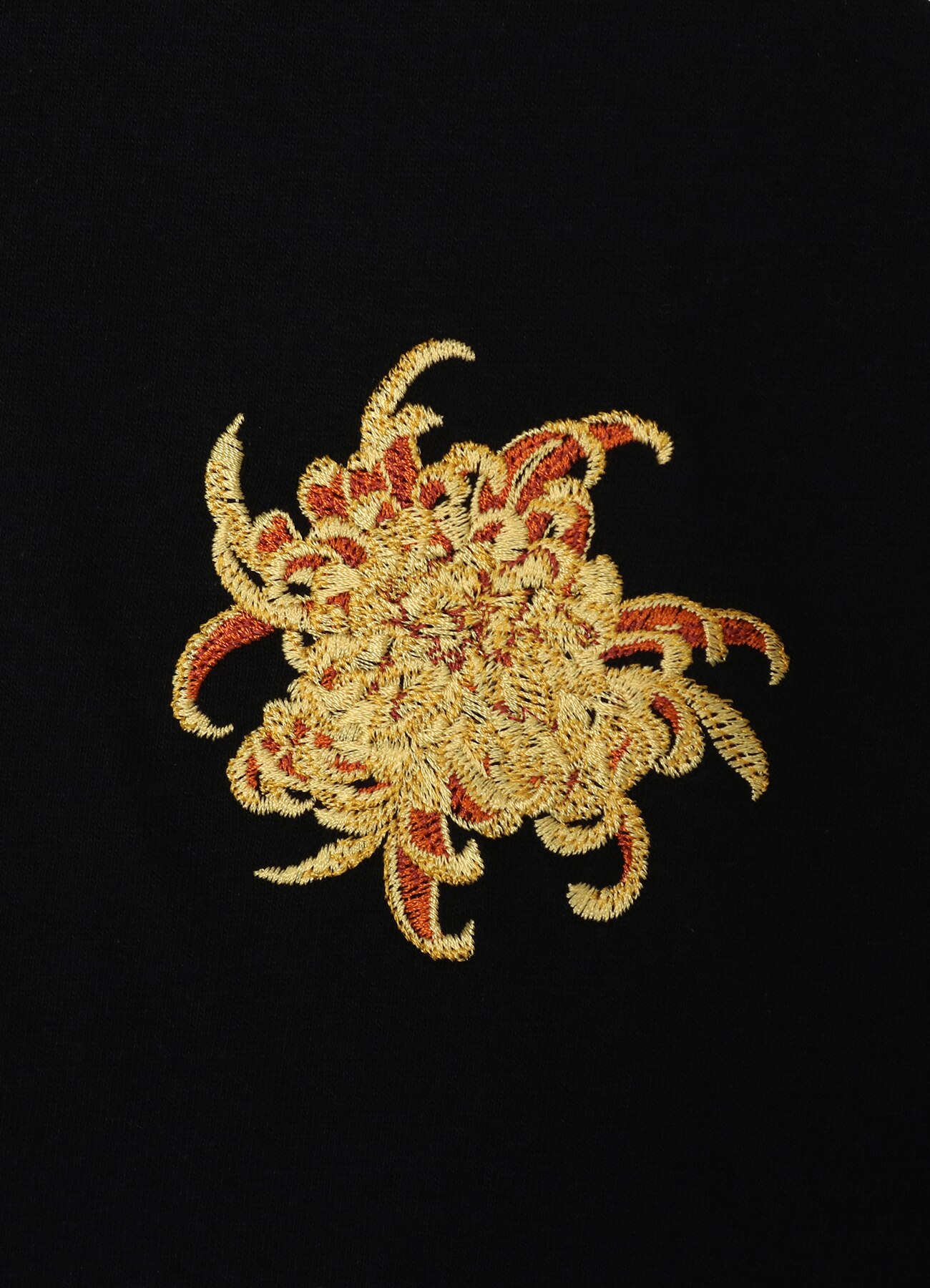 Embroidery Long Sleeve T-shirt (Chrysanthemum)