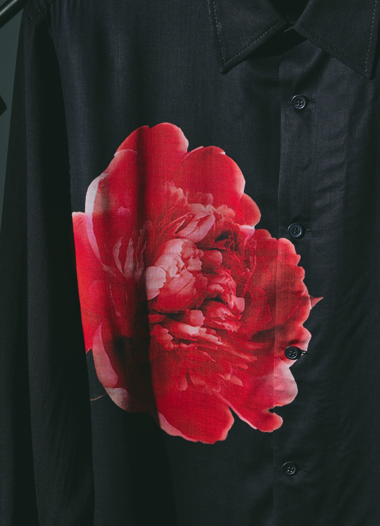 [11 Feb 12:00 JST release] Red Peony Print Shirt_5