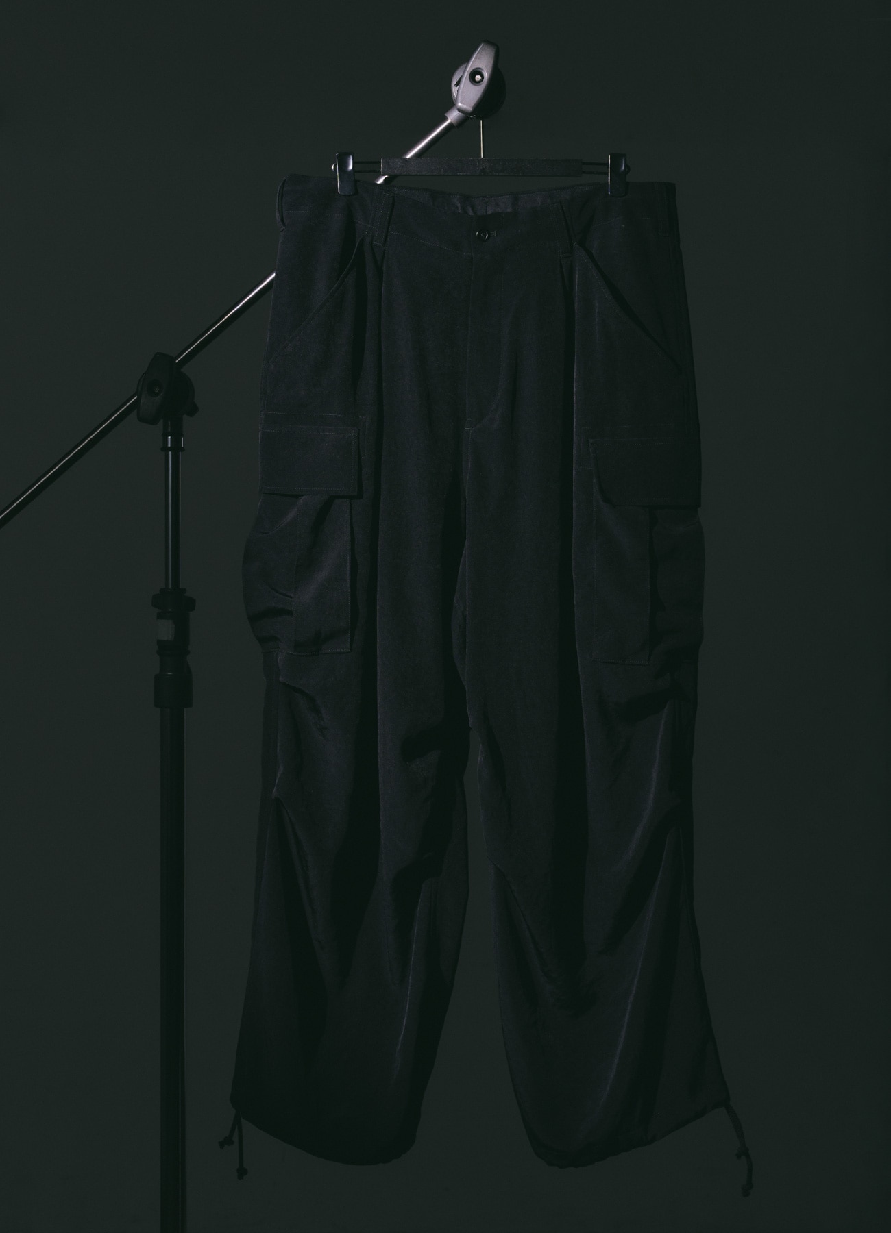 [13 May 12:00 JST release] Ta/Pe Crepe de Chine Cargo Pants All Black_1
