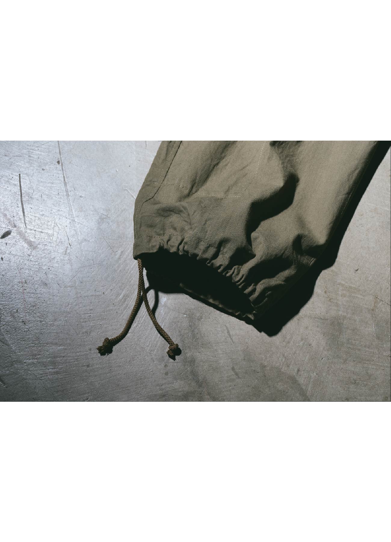 Cotton Chino Cargo Pants (Khaki)_3