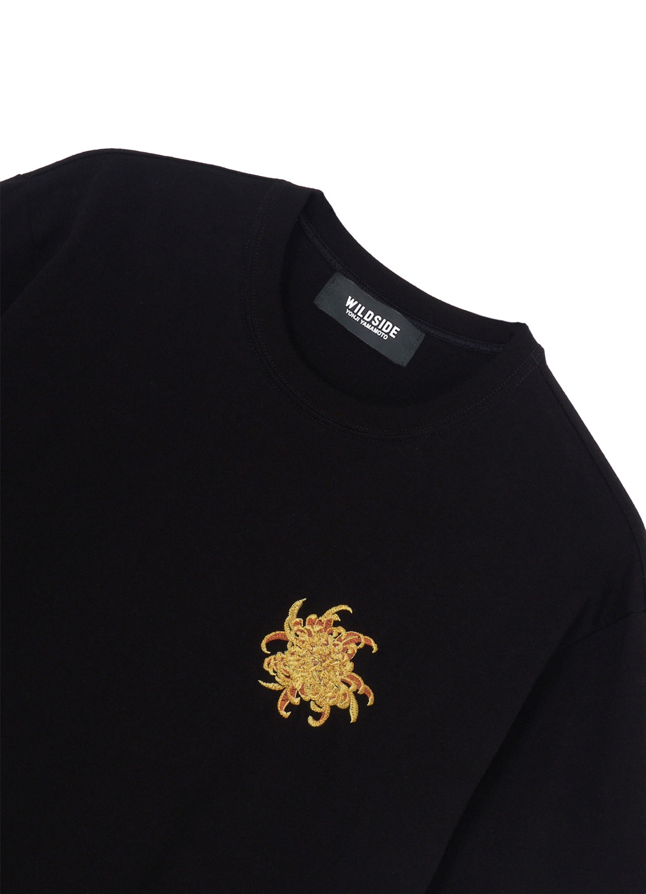 [24 June 12:00 JST release]Chrysanthemum Embroidery T-shirt_3