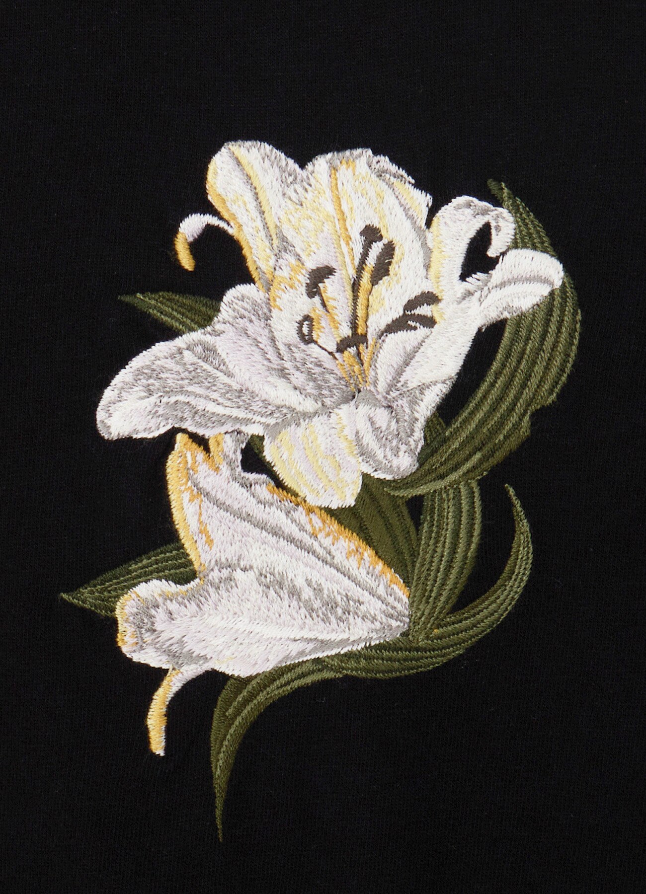 [24 June 12:00 JST release]Lily Embroidery T-shirt_6