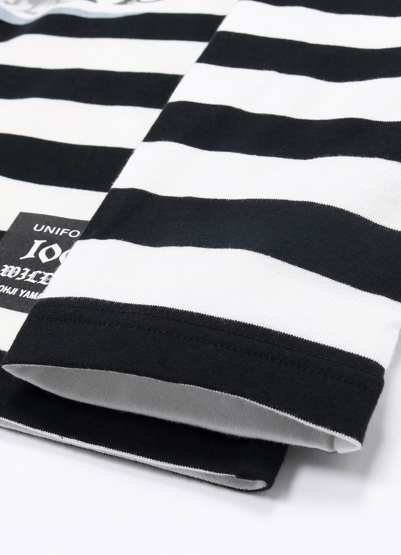 Portrait Border T-shirt (Masquer)_4